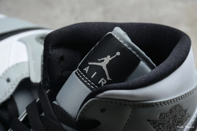 Kicktheory 554724-092 Mid AIR Smoke Grey 1 Light Jordan 0724